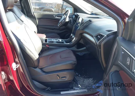 2022 Ford Edge Titanium z USA, uszkodzony, nr VIN 2FMPK4K95NBA38093